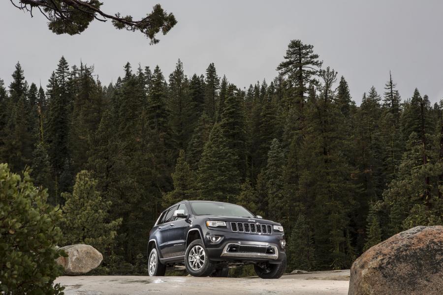  Jeep Grand Cherokee Limited 2014 года  (фото 32 из 44)